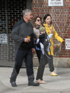 PEOPLE - Familie Baldwin spaziert durch New York
