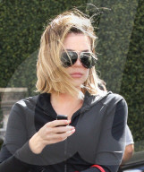 PEOPLE - Khloe Kardashian will nicht erkannt werden
