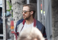 PEOPLE - Ryan Gosling in Los Feliz unterwegs