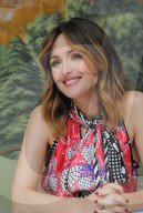 PORTRAIT -  Rose Byrne 