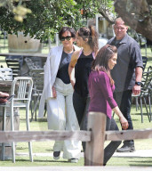 EXKLUSIV - Khloe Kardashian und Kris Jenner besuchen Weingut in Malibu