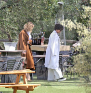 EXKLUSIV - Khloe Kardashian und Kris Jenner besuchen Weingut in Malibu