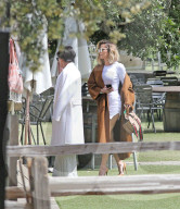 EXKLUSIV - Khloe Kardashian und Kris Jenner besuchen Weingut in Malibu