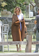 EXKLUSIV - Khloe Kardashian und Kris Jenner besuchen Weingut in Malibu