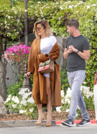 EXKLUSIV - Khloe Kardashian und Kris Jenner besuchen Weingut in Malibu