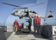 NEWS - Flugzeugträger USS Nimitz unterwegs im Pazifischen Ozean