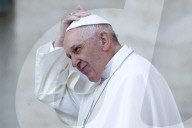 NEWS - Vom Winde verweht: Papst Franziskus während der Mittwochs-Audienz