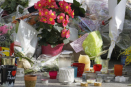 Hommage a Xavier Jugele, policier tue sur les Champs-Elysees.