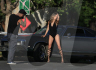 PEOPLE - Rachel McCord posiert für 138 Waters 