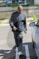 PEOPLE - Ärgert sich hier Kanye West über Kim's Cellulite-Fotos?