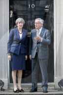 NEWS - London: Theresa May empfängt EK-Präsident Jean-Claude  Juncker