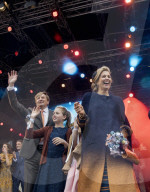 PEOPLE - Königstag in Holland (weitere Bilder)