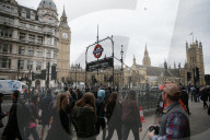 NEWS - London Whitehall - Mann mit Messer verhaftet
