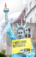 NEWS - London: Amnesty International demonstriert gegen Trumps Ausländerpolitik