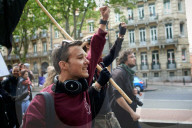 NEWS - Frankreich: Heftige Proteste gegen das Wahlresultat im ganzen Land