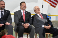 NEWS - New York: Gouverneur Andrew Cuomo eröffnet die neue Kosciuszko Brücke