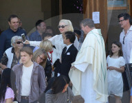 PEOPLE - Gwen Stefani geht mit ihren Jungs in die Messe