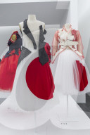PEOPLE - Metropolitan Museum: Kawakubo Ausstellung