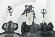 PEOPLE - Metropolitan Museum: Kawakubo Ausstellung