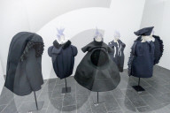 PEOPLE - Metropolitan Museum: Kawakubo Ausstellung