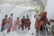 PEOPLE - Metropolitan Museum: Kawakubo Ausstellung