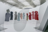 PEOPLE - Metropolitan Museum: Kawakubo Ausstellung