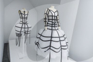 PEOPLE - Metropolitan Museum: Kawakubo Ausstellung