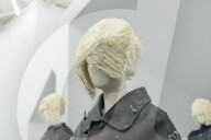 PEOPLE - Metropolitan Museum: Kawakubo Ausstellung
