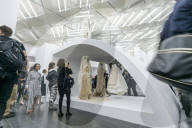 PEOPLE - Metropolitan Museum: Kawakubo Ausstellung