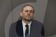 PORTRAIT - Charlie Hunnam 