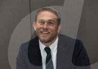 PORTRAIT - Charlie Hunnam 