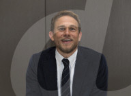 PORTRAIT - Charlie Hunnam 