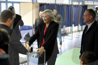 NEWS - Wahlen Frankreich: Marine Le Pen gibt ihre Stimme ab