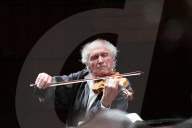 PORTRAIT - Ivry Gitlis (2010)