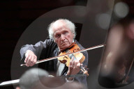 PORTRAIT - Ivry Gitlis (2010)