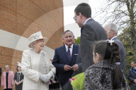 PEOPLE - Queen Elizabet und Herzog Philip besuchen das Pangbourne College in Berkshire