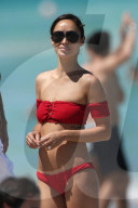 EXKLUSIV - Jesse Metcalfe und Cara Santanta turteln in Miami