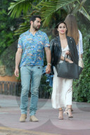 EXKLUSIV - Jesse Metcalfe und Cara Santanta turteln in Miami