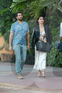 EXKLUSIV - Jesse Metcalfe und Cara Santanta turteln in Miami
