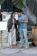 EXKLUSIV - Jesse Metcalfe und Cara Santanta turteln in Miami
