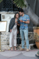 EXKLUSIV - Jesse Metcalfe und Cara Santanta turteln in Miami