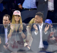 PEOPLE - Cuba Gooding Jr. fiebert nit den Rangers mit