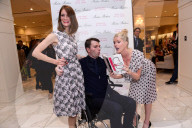 PEOPLE - Promis bei der "Party Girls Die in Pearls" Vernissage