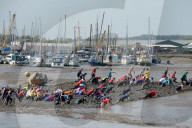 FEATURE - Schlammrennen in Essex