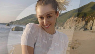 PEOPLE - Miley Cyrus happy mit Verlobungsring in ihrem neuen Music Video 'Malibu'