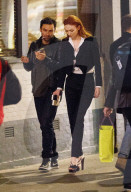 PEOPLE - Aidan Turner und  Eleanor Tomlinson nachts in London unterwegs