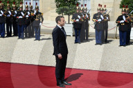 NEWS - Amtseinführung in Frankreich: Emmanuel und Brigitte Macron ziehen ins Elysée ein 