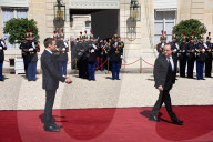 NEWS - Amtseinführung in Frankreich: Emmanuel und Brigitte Macron ziehen ins Elysée ein 