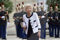NEWS - Amtseinführung in Frankreich: Emmanuel und Brigitte Macron ziehen ins Elysée ein 