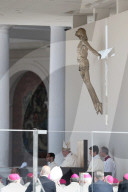 NEWS - Papst Franziskus besucht Fatima